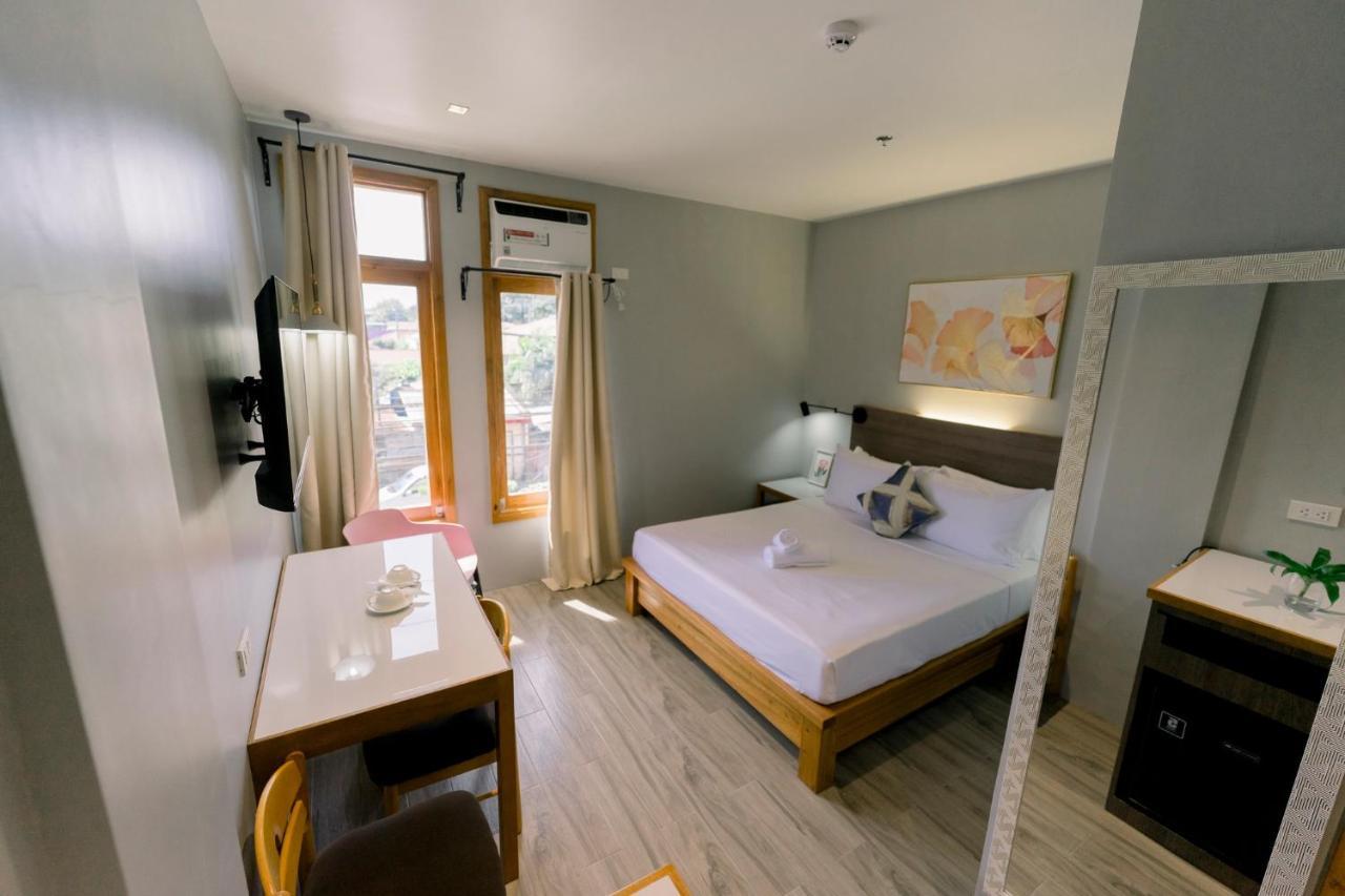 Madonna Hometel&Suites New Pandan Panabo Buitenkant foto