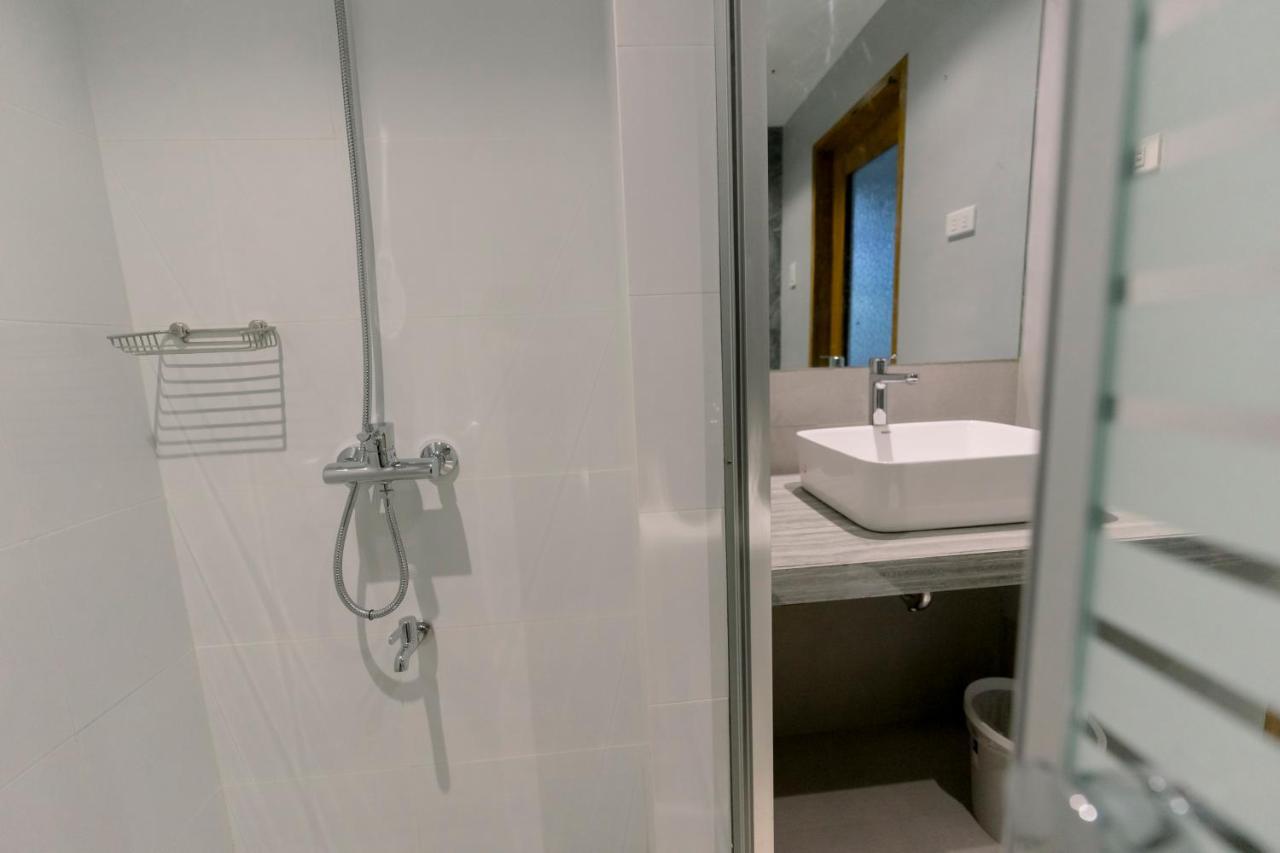 Madonna Hometel&Suites New Pandan Panabo Buitenkant foto